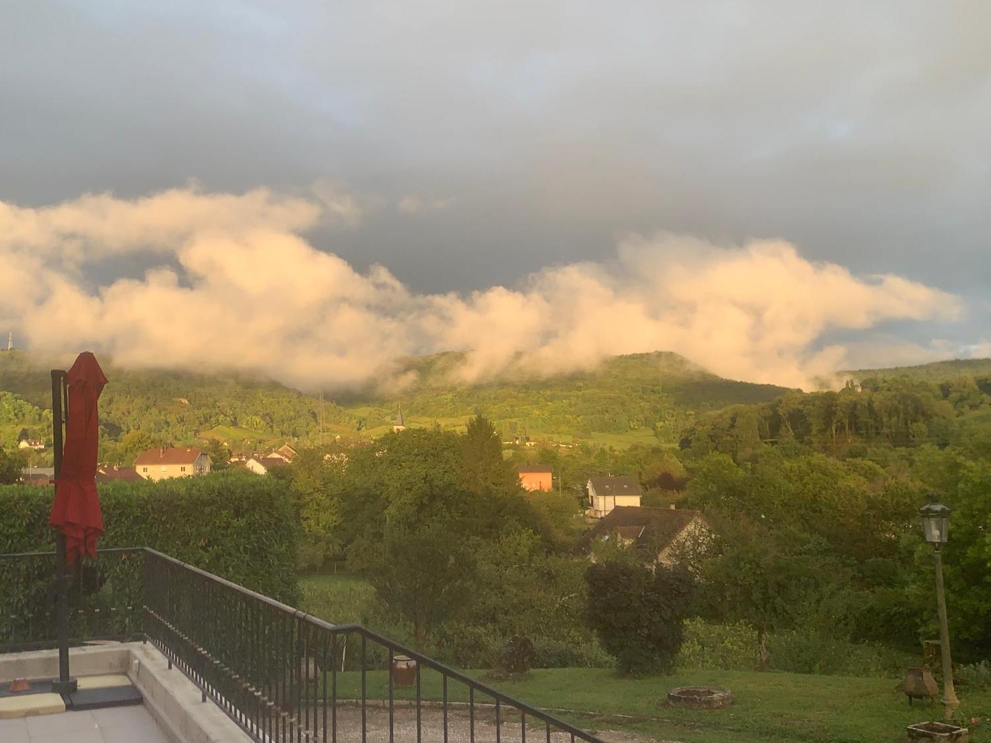 Longue Vue En Arbois Exterior foto